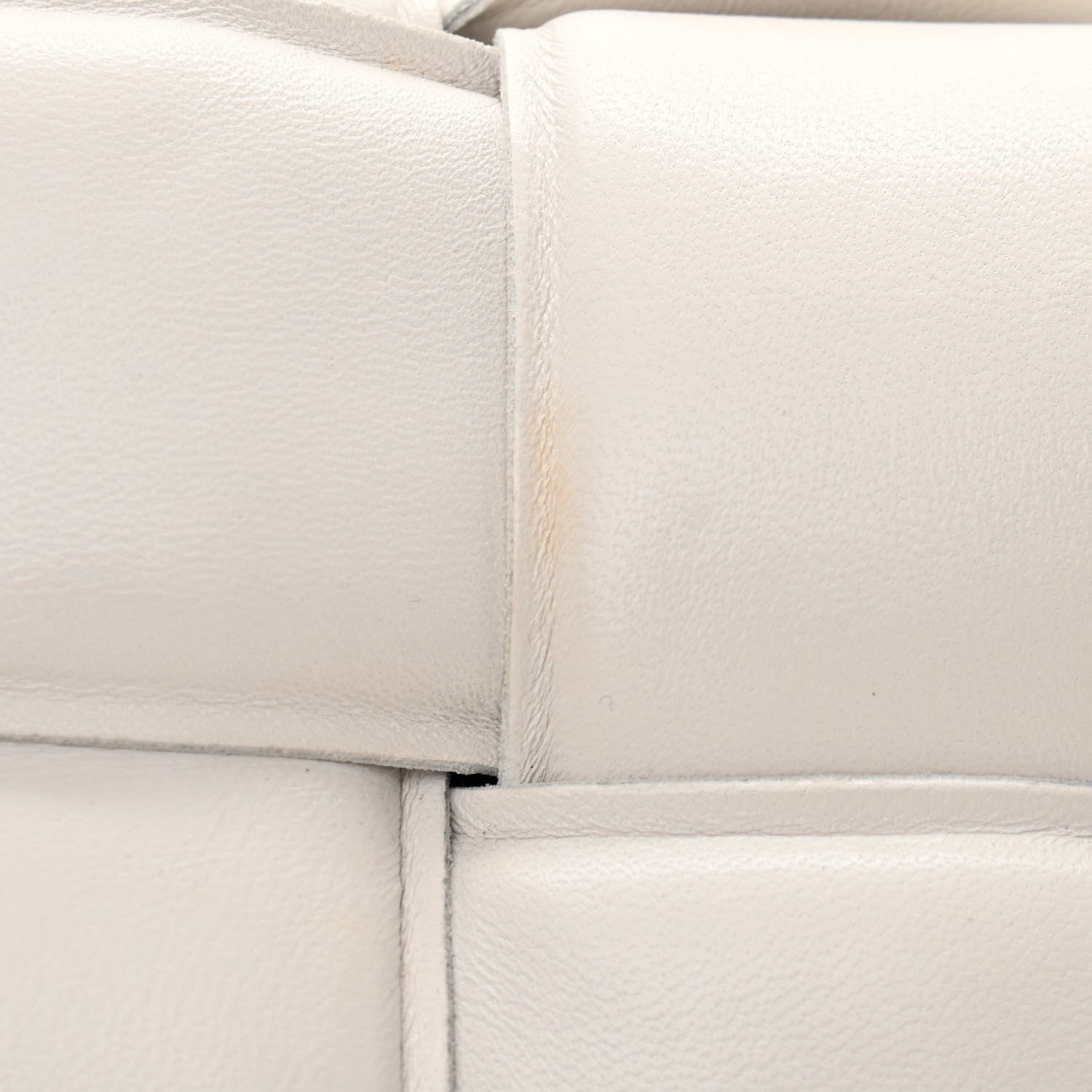Bottega Veneta Lambskin Maxi Intreccio Padded Chain Cassette Crossbody Bag White 11 of 12