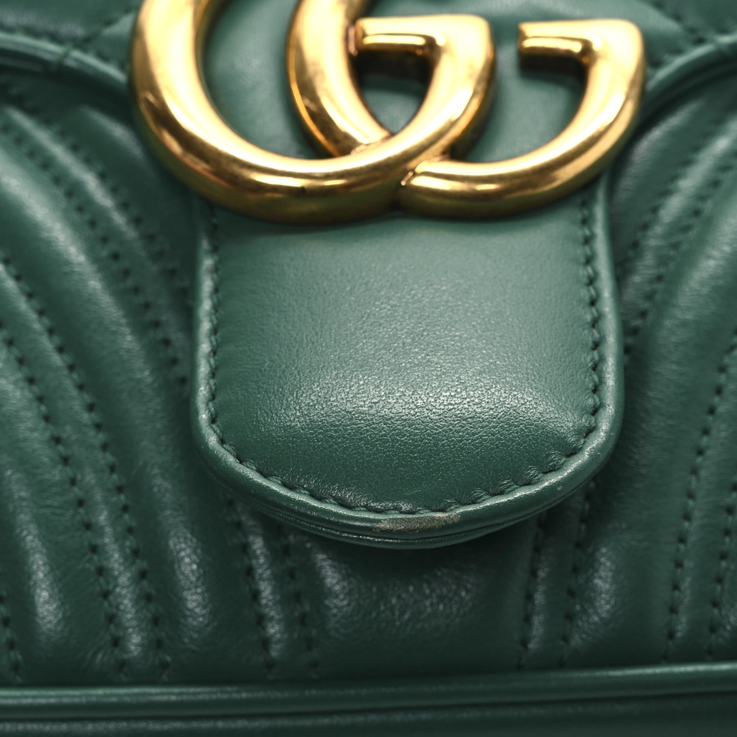 Calfskin Matelasse Small GG Marmont Shoulder Bag Emerald Green