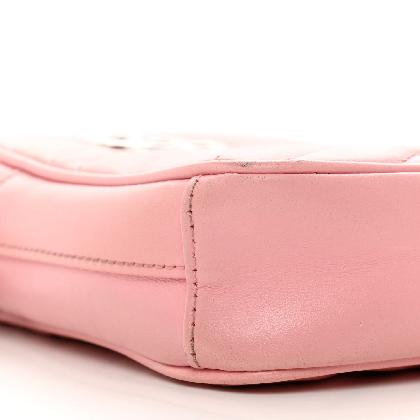 Calfskin Matelasse Mini GG Marmont Crossbody Bag Wild Rose