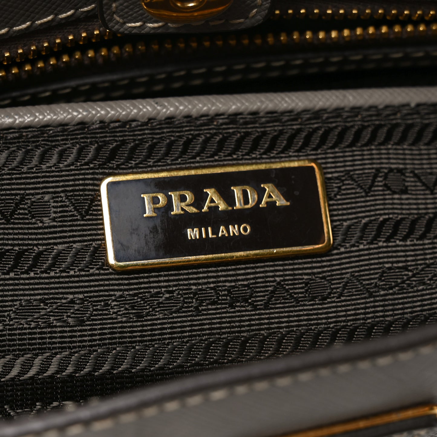 Saffiano Lux Large Tote Argilla
