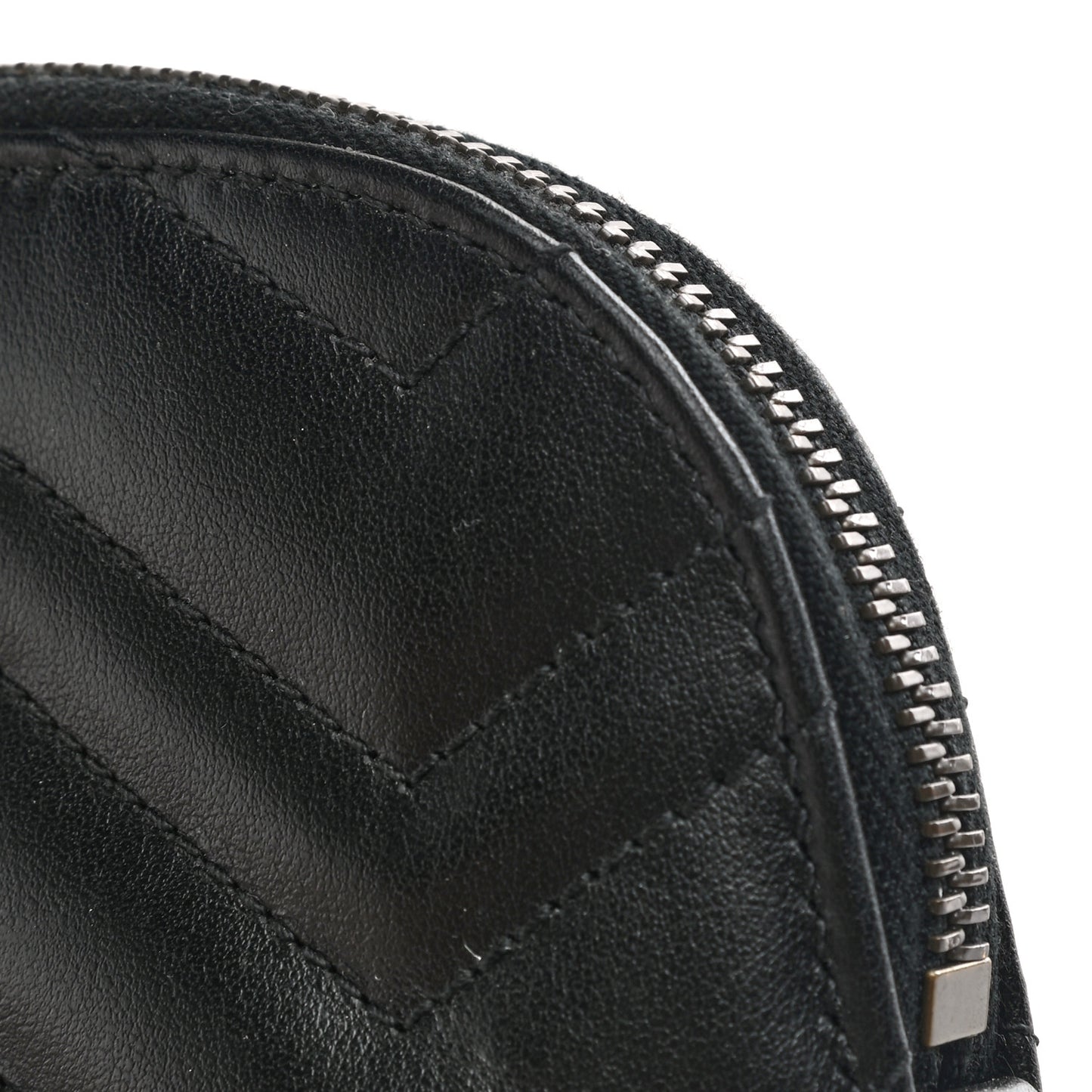 Calfskin Matelasse GG Marmont Pouch Cosmetic Case Black