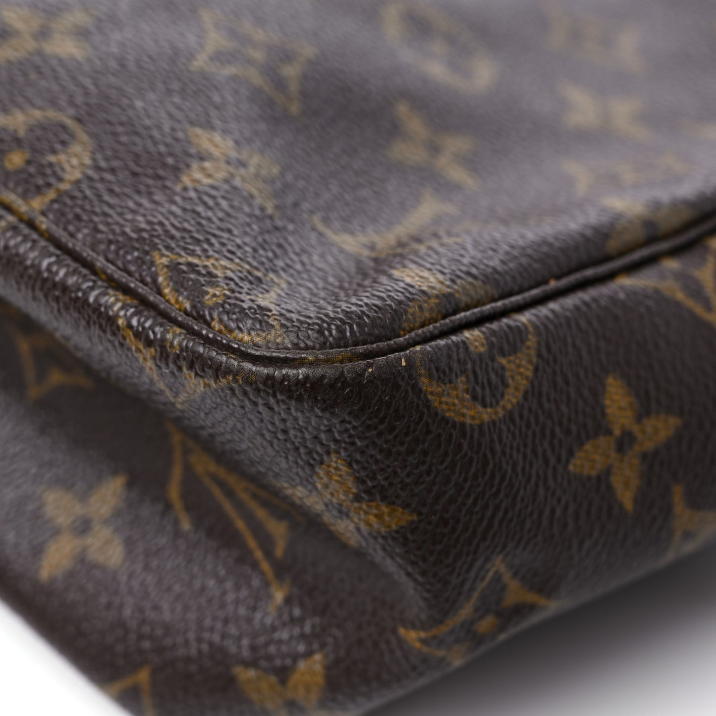 Monogram Trousse Toilette 28