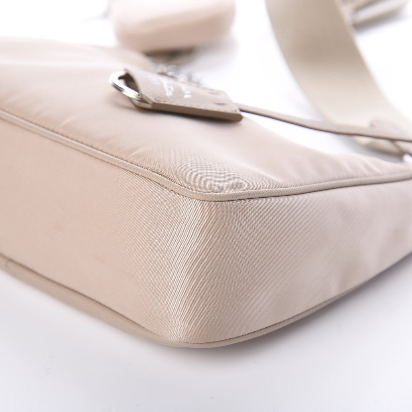 Nylon Re-Edition 2005 Shoulder Bag Cammeo