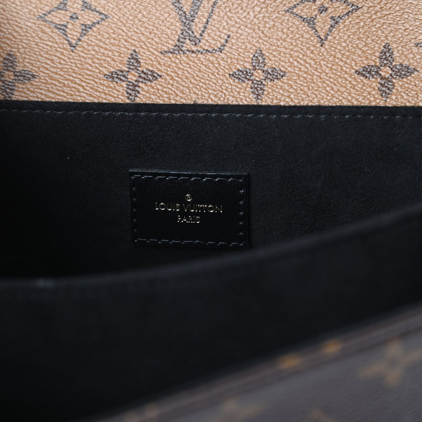 Reverse Monogram Pochette Metis
