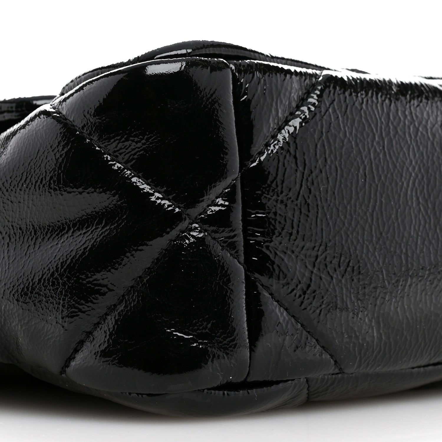 Chanel Shiny Crumpled Calfskin Quilted Medium Chanel 19 Flap Black 17 of 19