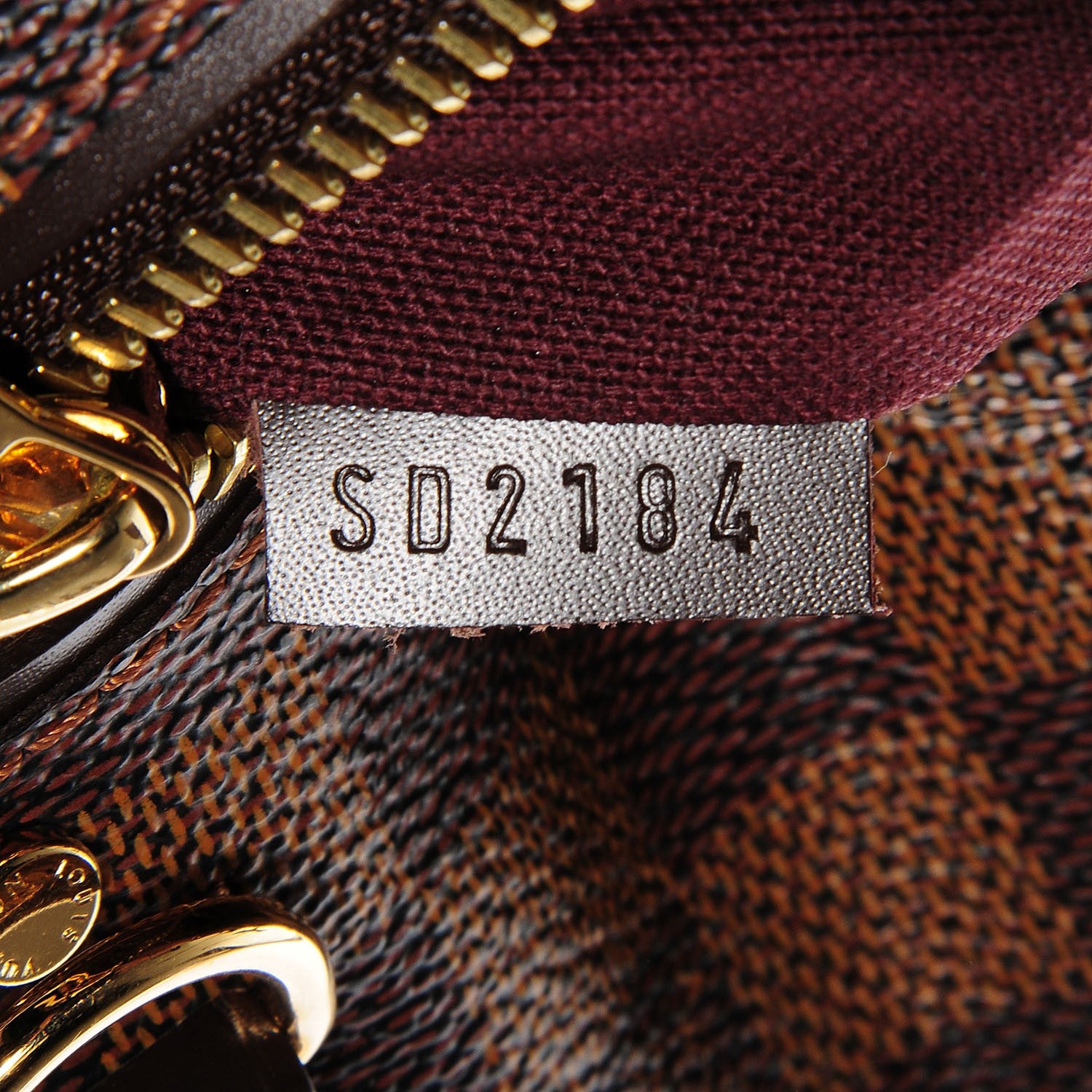 Louis Vuitton Damier Ebene Hoxton GM 8 of 8