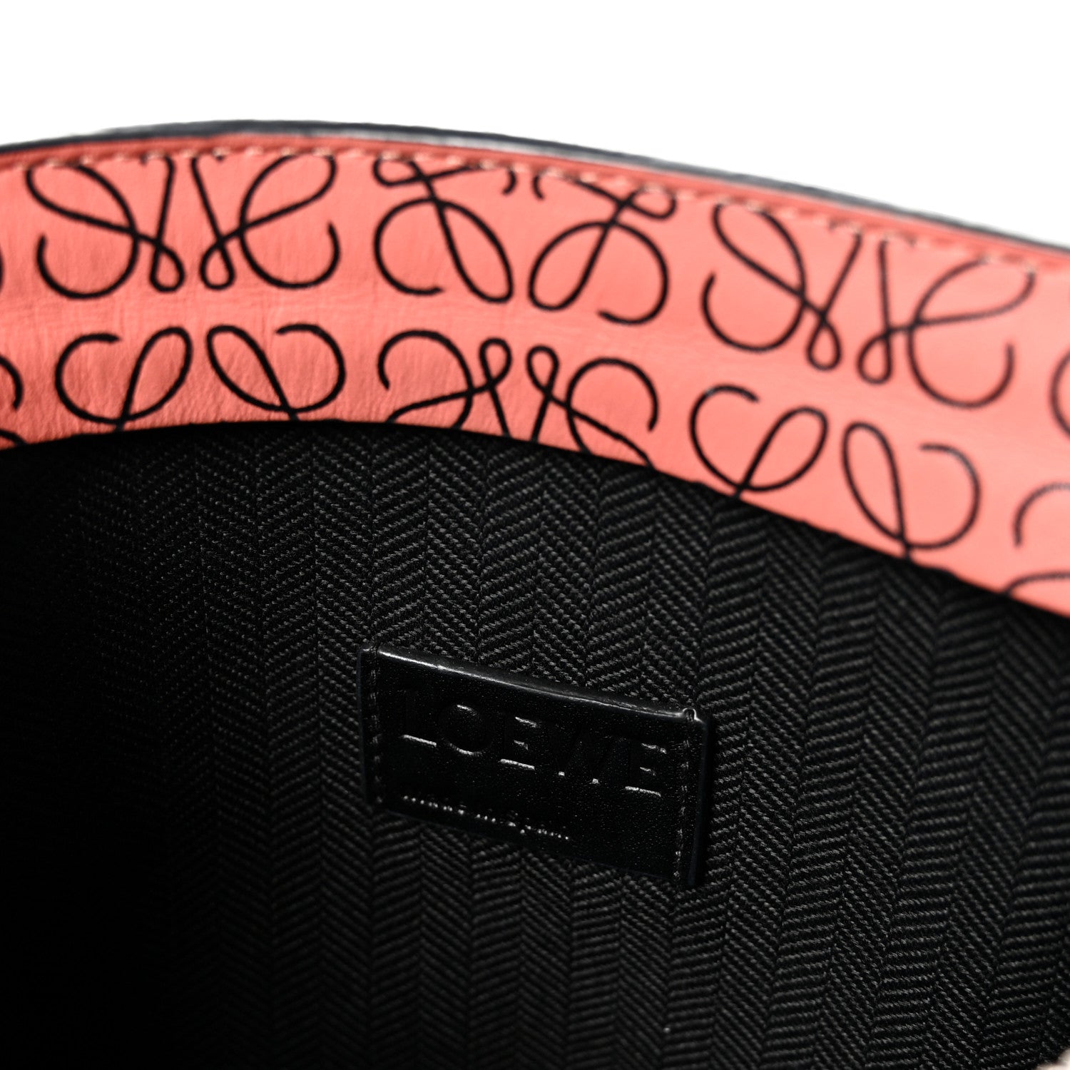 Loewe Engraved Calfskin Anagram T Pouch Pink Tulip Black 1784724