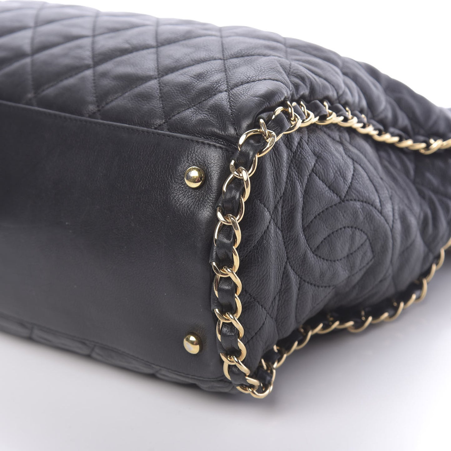 Calfskin Quilted Large Chain Me Hobo Black