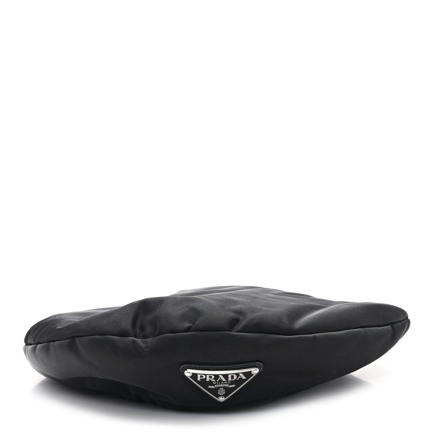 Re-Nylon Metal Triangle Logo Beret L Black Black
