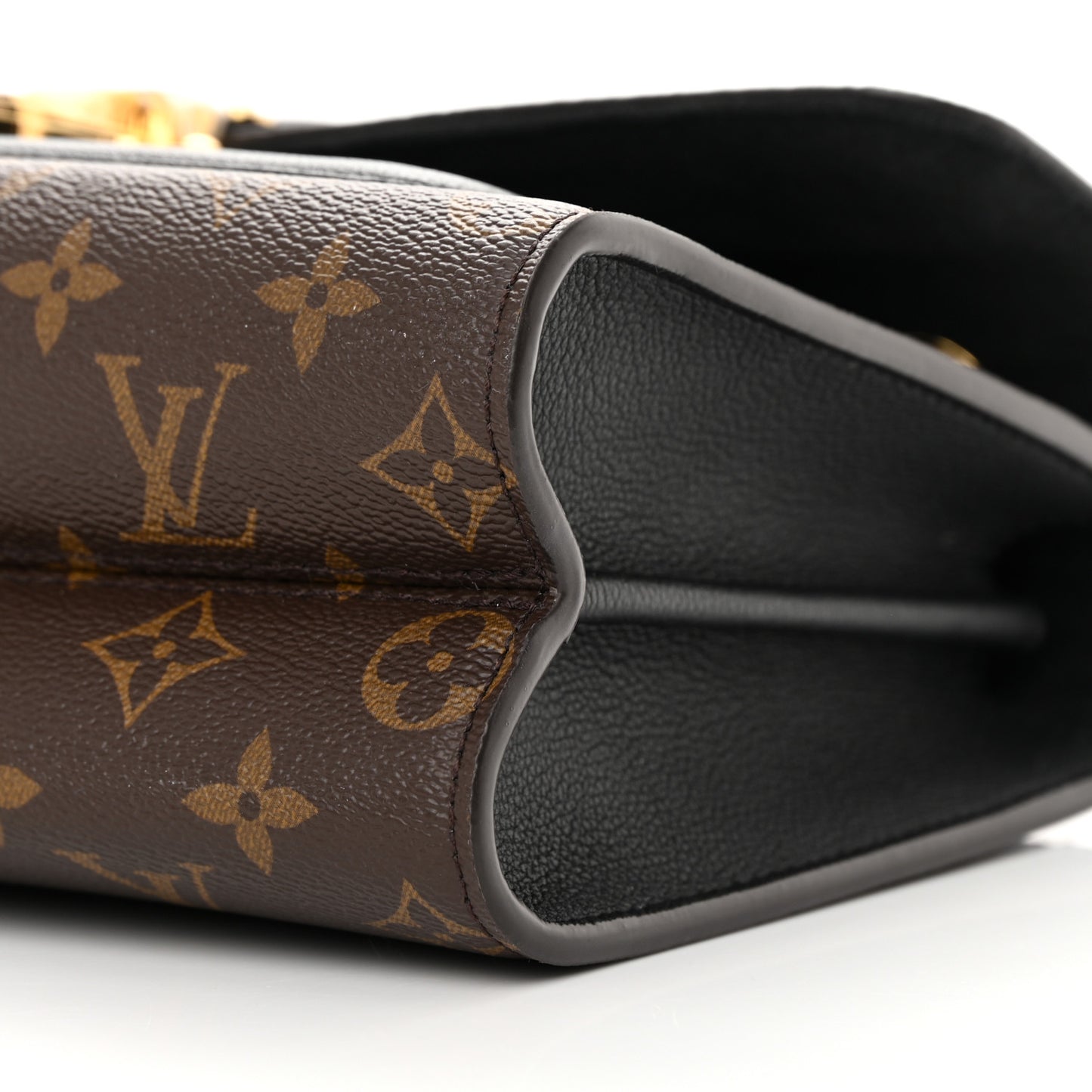 Monogram Victoire Black
