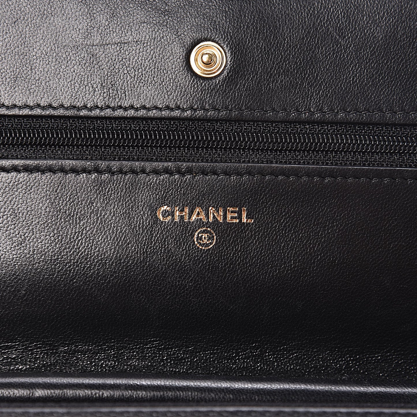 Lambskin Quilted Wallet On Chain WOC Black