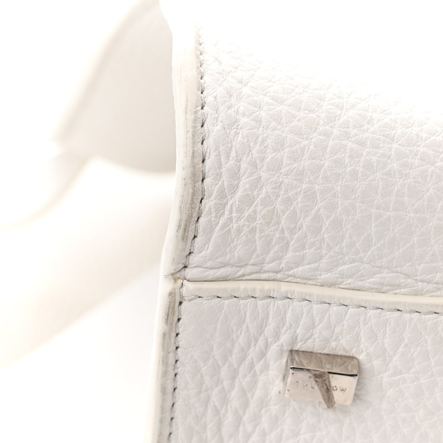 Grained Calfskin Soft Margaux 17 White