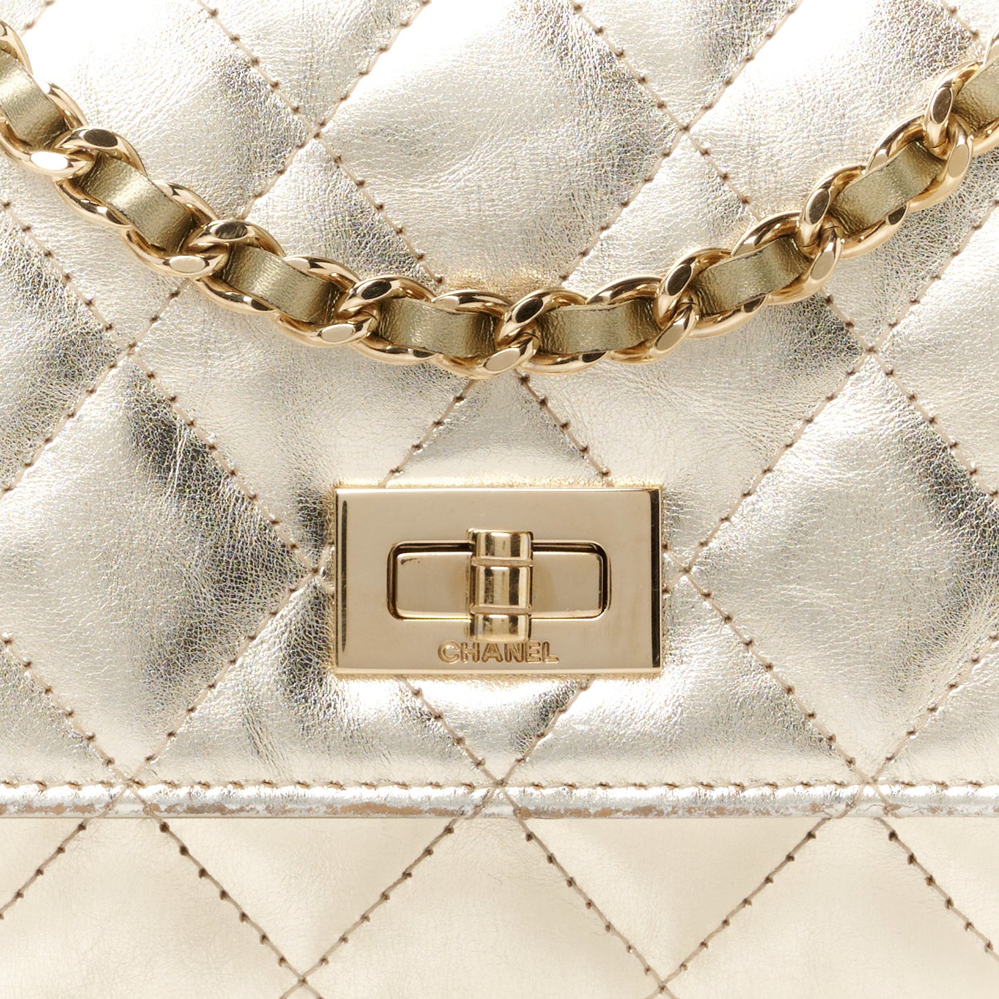Metallic Aged Calfskin Quilted Reissue Wallet On Chain WOC Green