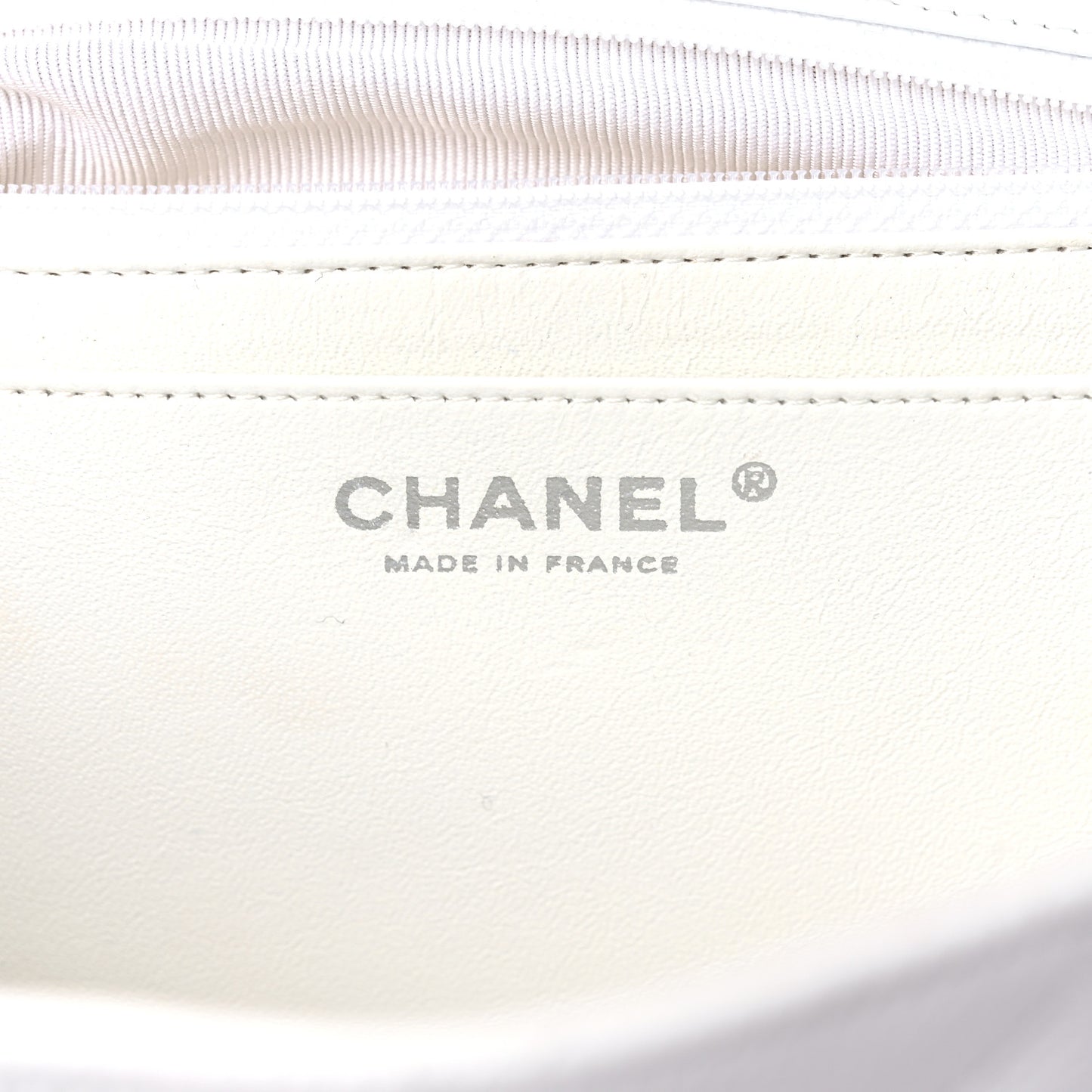 Caviar Quilted Jumbo Single Flap White