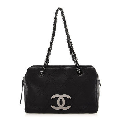 Chanel Calfskin Diamond Stitch Tote Black 1 of 11