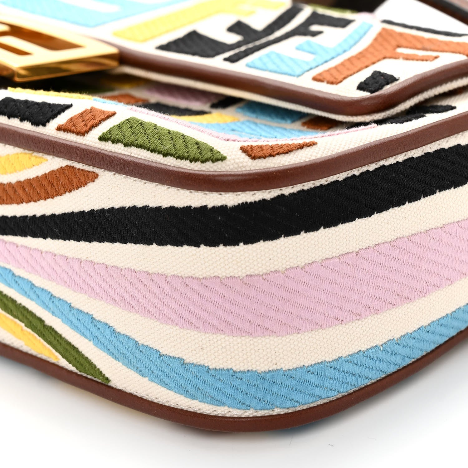 Fendi X SARA COLEMAN Canvas Vitello King Seta FF Fish Eye Embroidered Baguette Grezzo Multicolor Ghianda 9 of 9