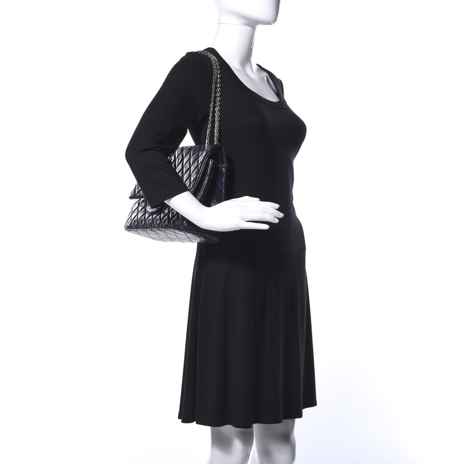 Chanel Glazed Calfskin Quilted Surpique 2.55 Reissue Flap Navy 2 of 18