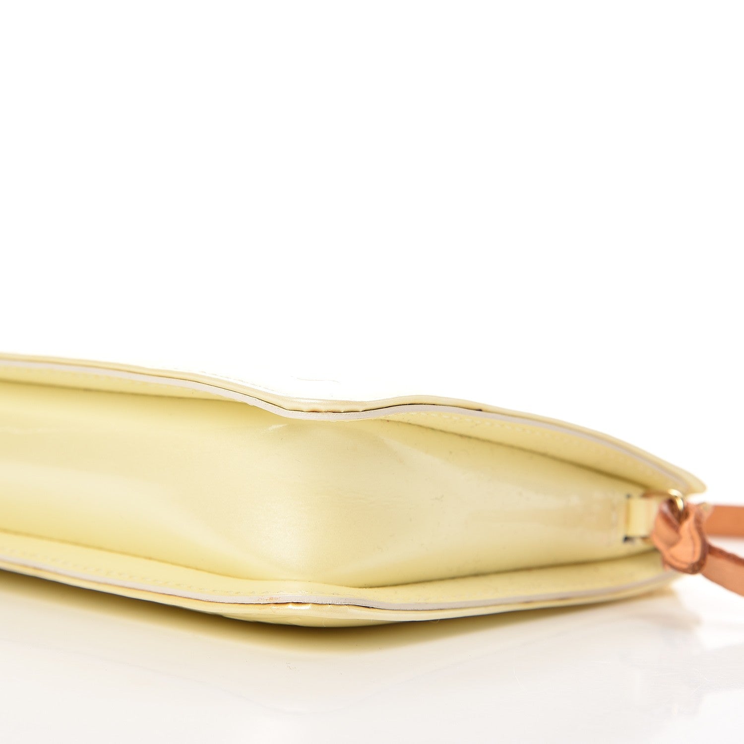 Louis Vuitton Vernis Lexington Pochette Beige 11 of 12