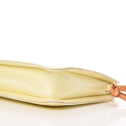 Louis Vuitton Vernis Lexington Pochette Beige 11 of 12