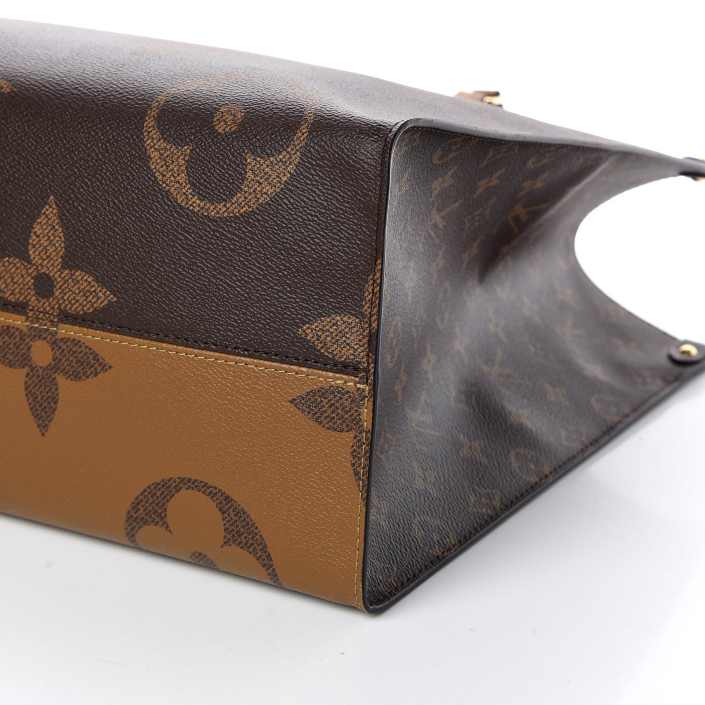 Reverse Monogram Giant Onthego GM