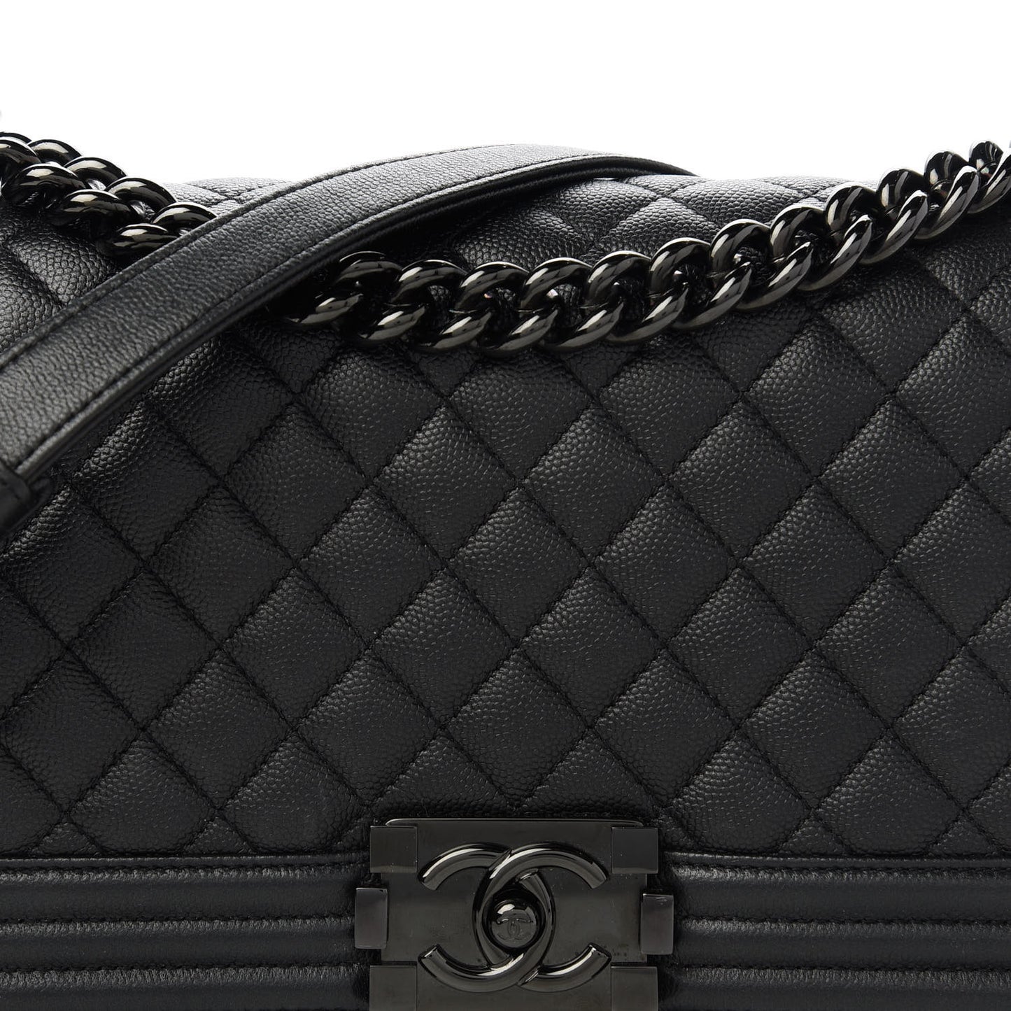 Caviar Quilted Medium Boy Flap So Black