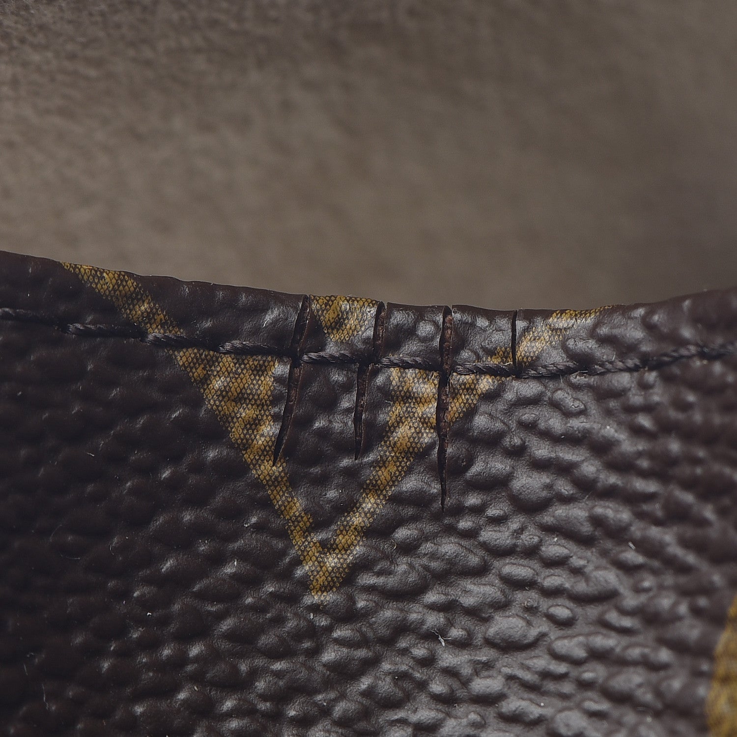 Louis Vuitton Monogram Pochette Florentine XS 10 of 10