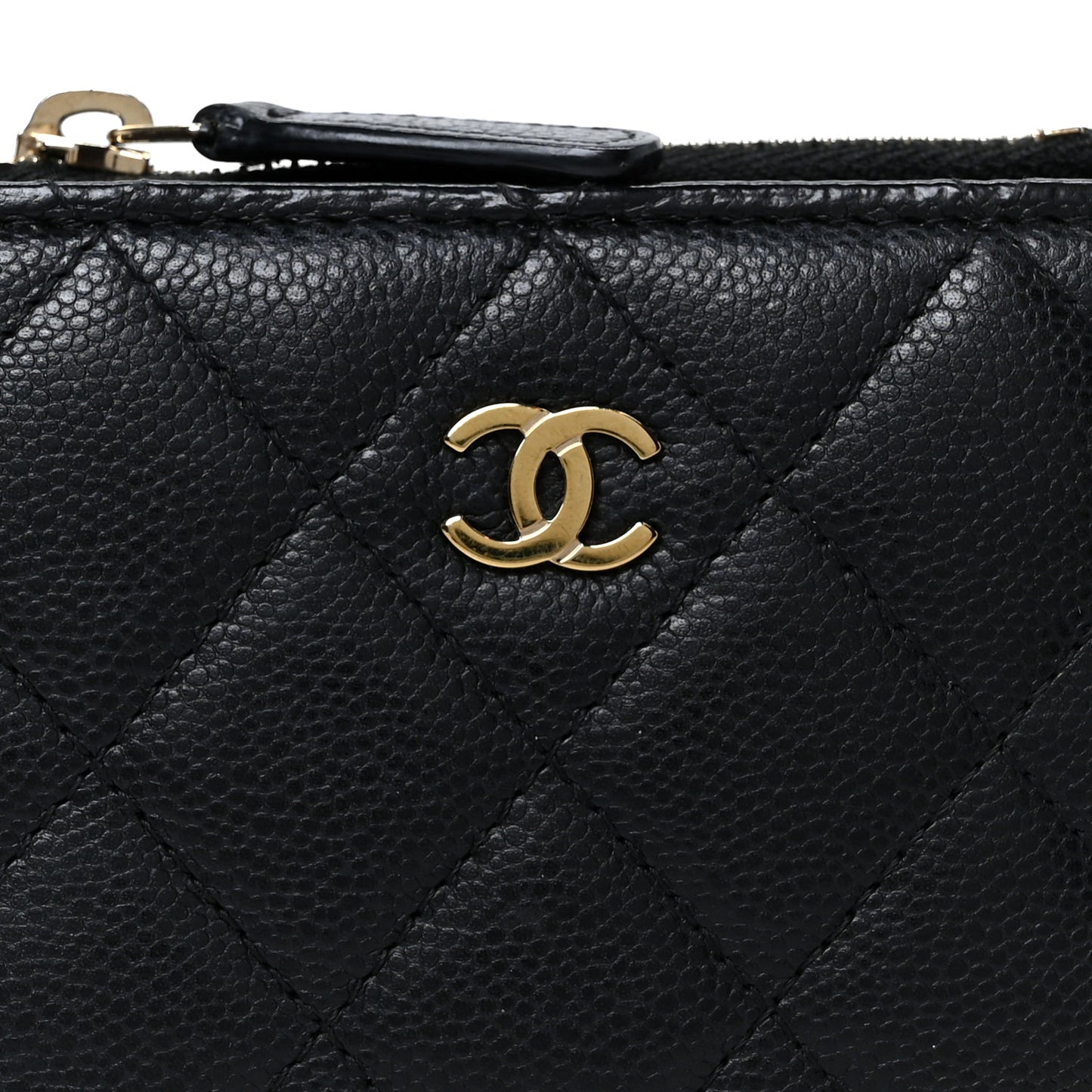 Caviar Quilted CC Zip Compact Wallet Black