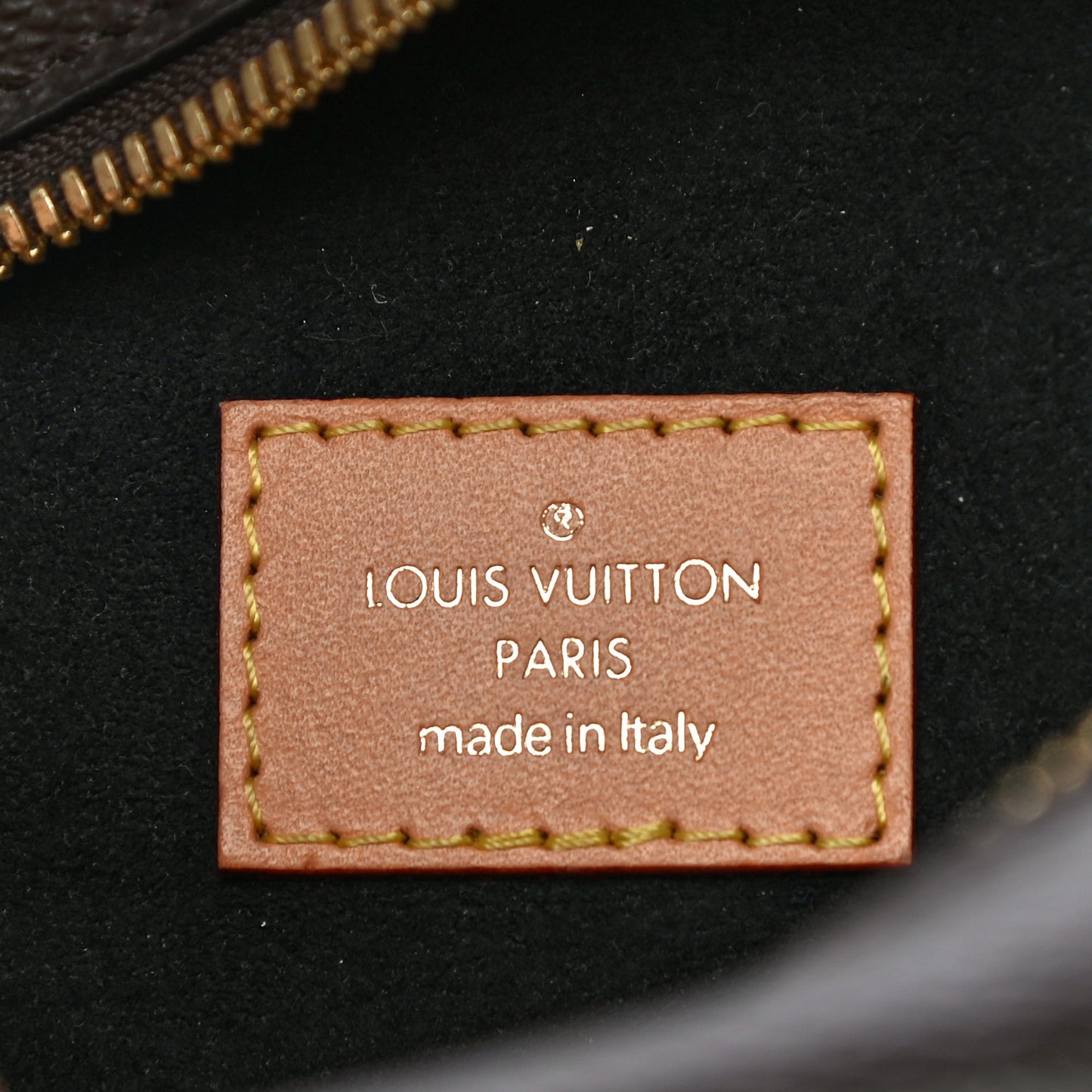 Reverse Monogram Giant Boite Chapeau Souple