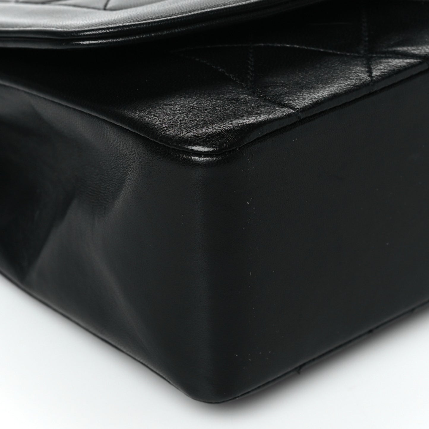 Lambskin Quilted Medium Single Flap Black