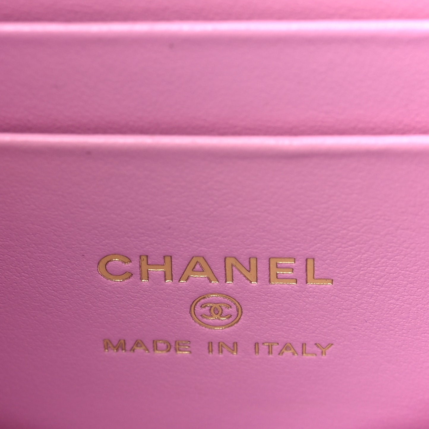 Caviar Quilted Top Handle Pocket Vanity Case Lilac