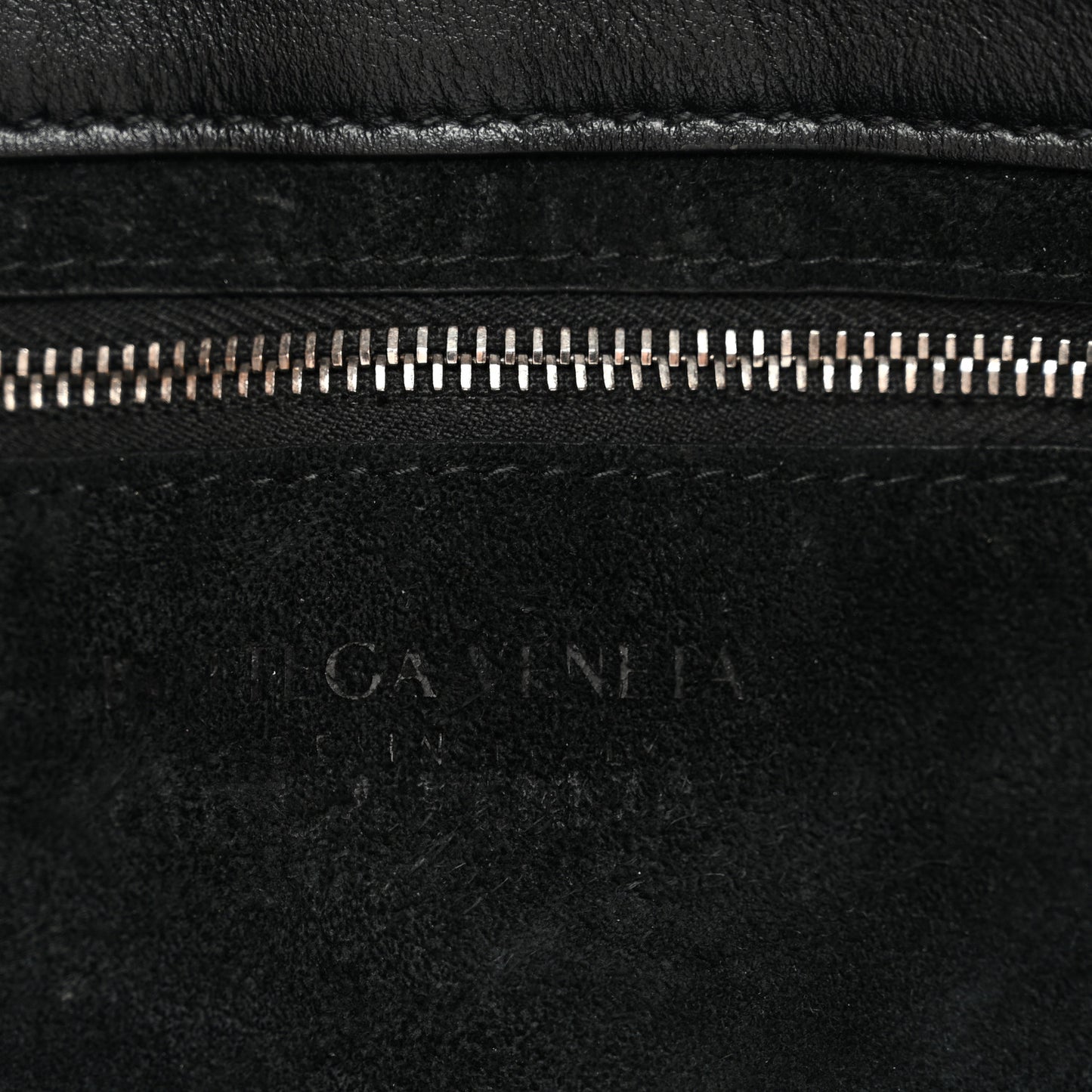 Calfskin Intrecciato Virgule Black
