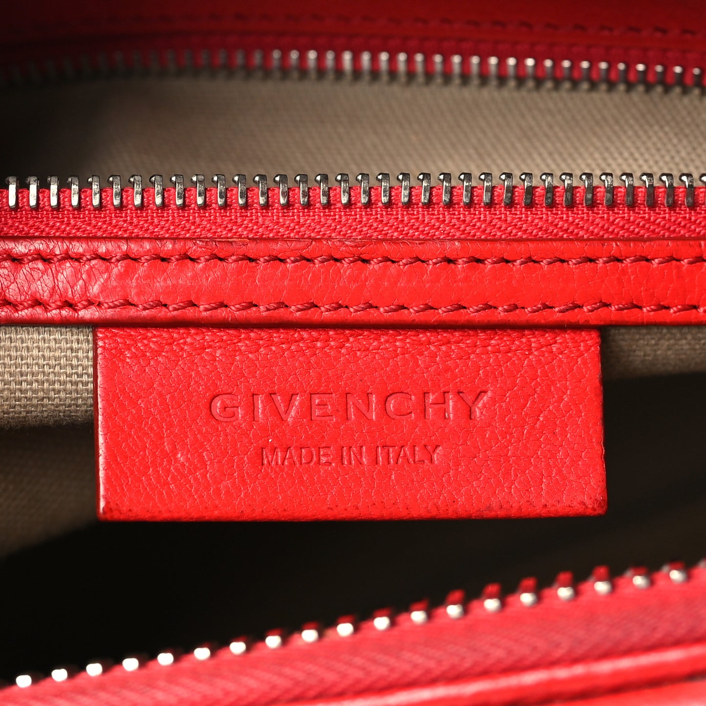 Sugar Goatskin Medium Antigona Red