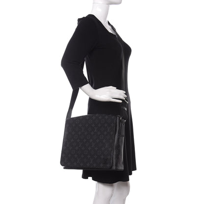 Louis Vuitton Monogram Eclipse District MM 2 of 10