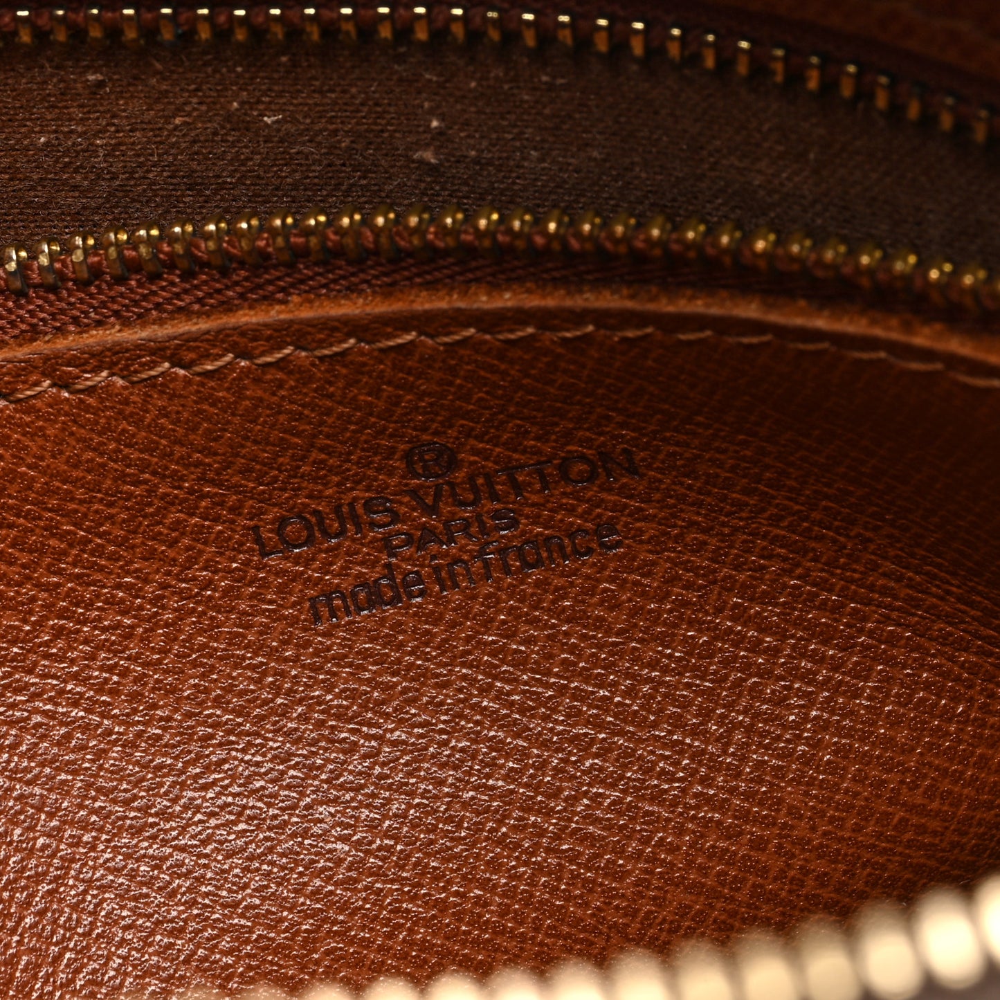 Monogram Jeune Fille