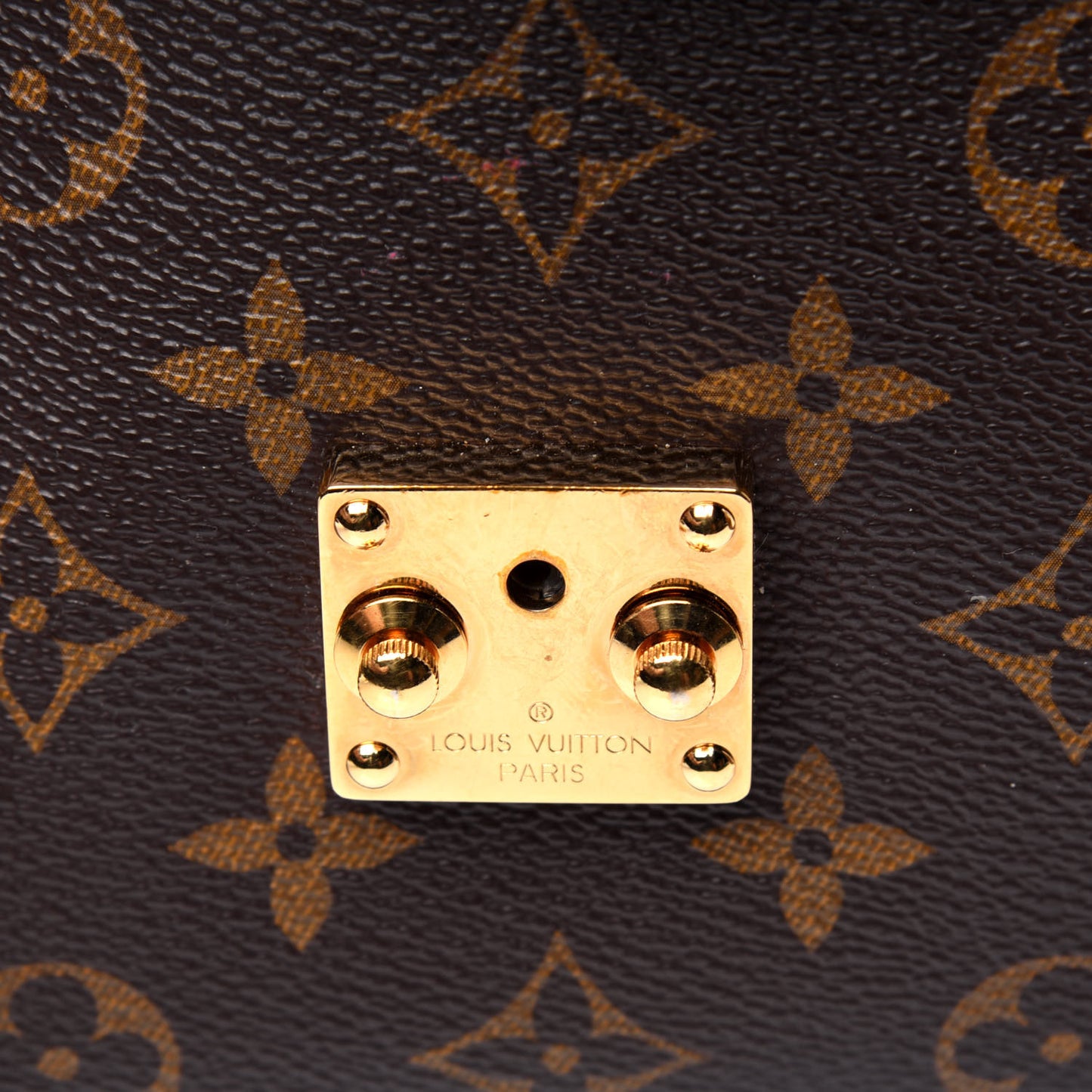Reverse Monogram Pochette Metis