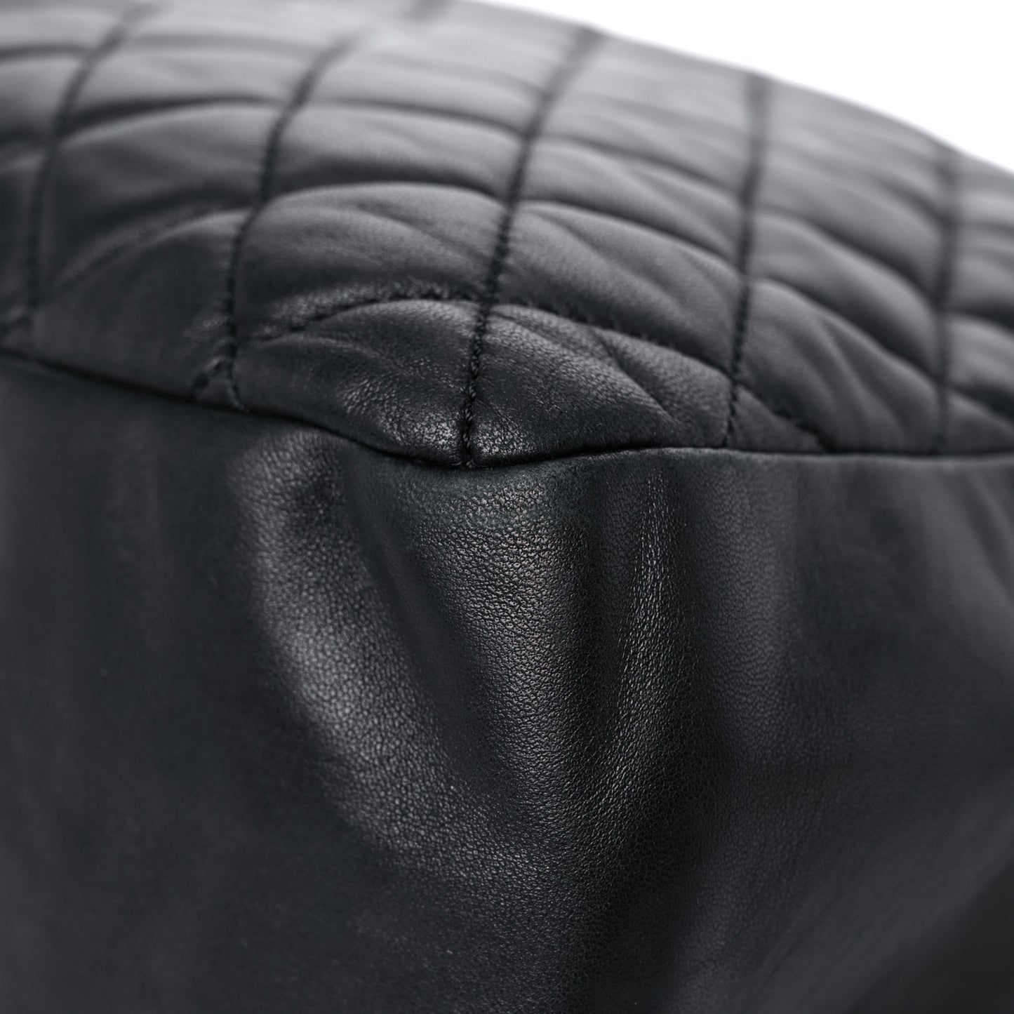 Lambskin Jumbo Coco Rain Flap Black
