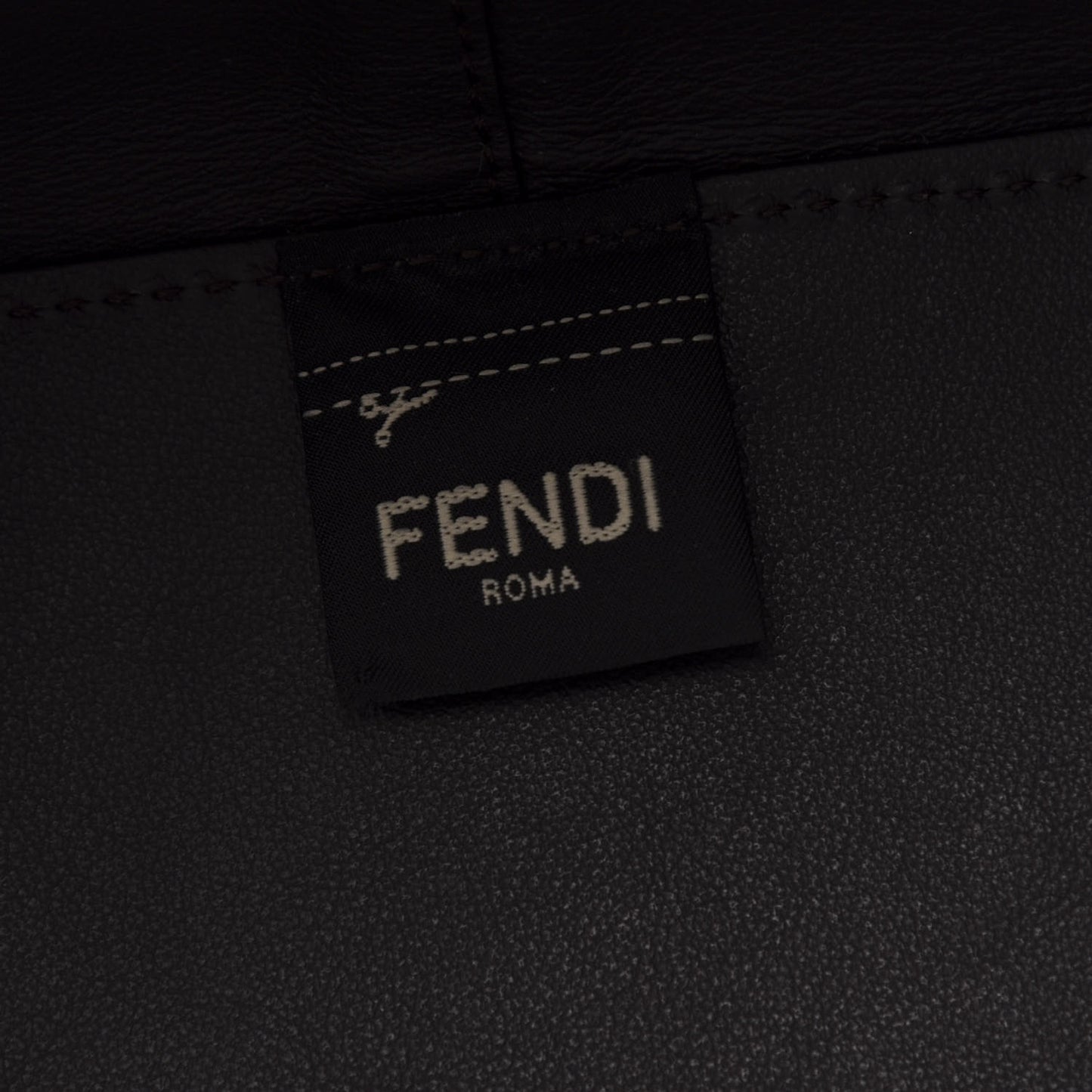 Mesh Vitello Grace F is Fendi FF 1974 Grande Mon Tresor Bucket Bag Marrone Black Ebano