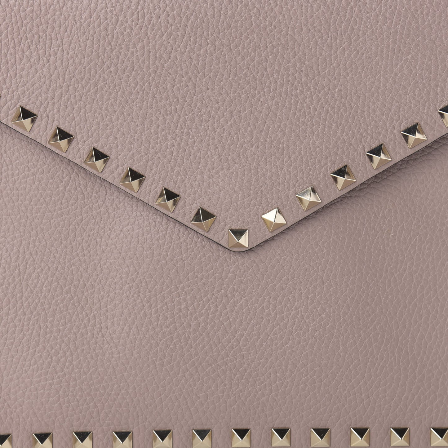 Pebbled Calfskin Rockstud Envelope Clutch Poudre