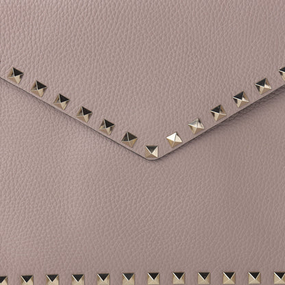 Valentino Garavani Pebbled Calfskin Rockstud Envelope Clutch Poudre 9 of 9