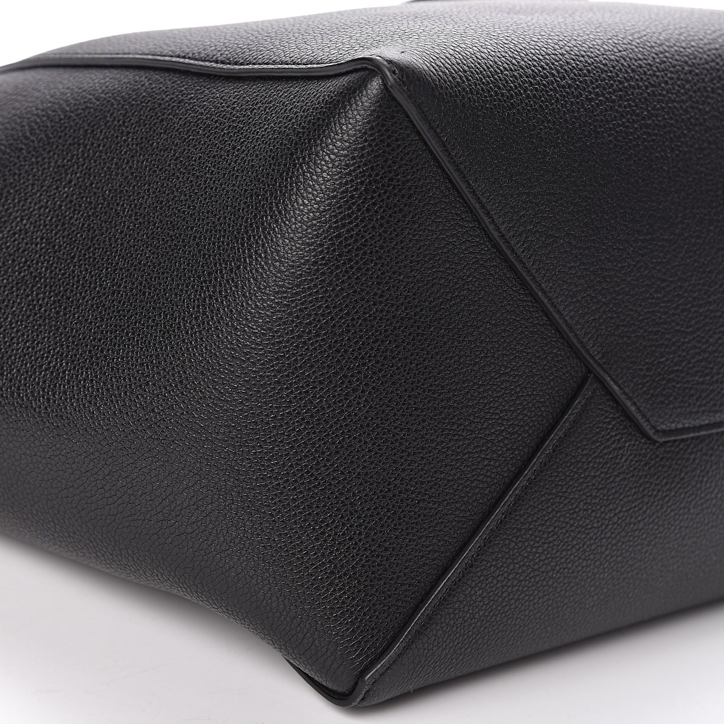 Soft Grained Calfskin Small Belt Cabas Phantom Black