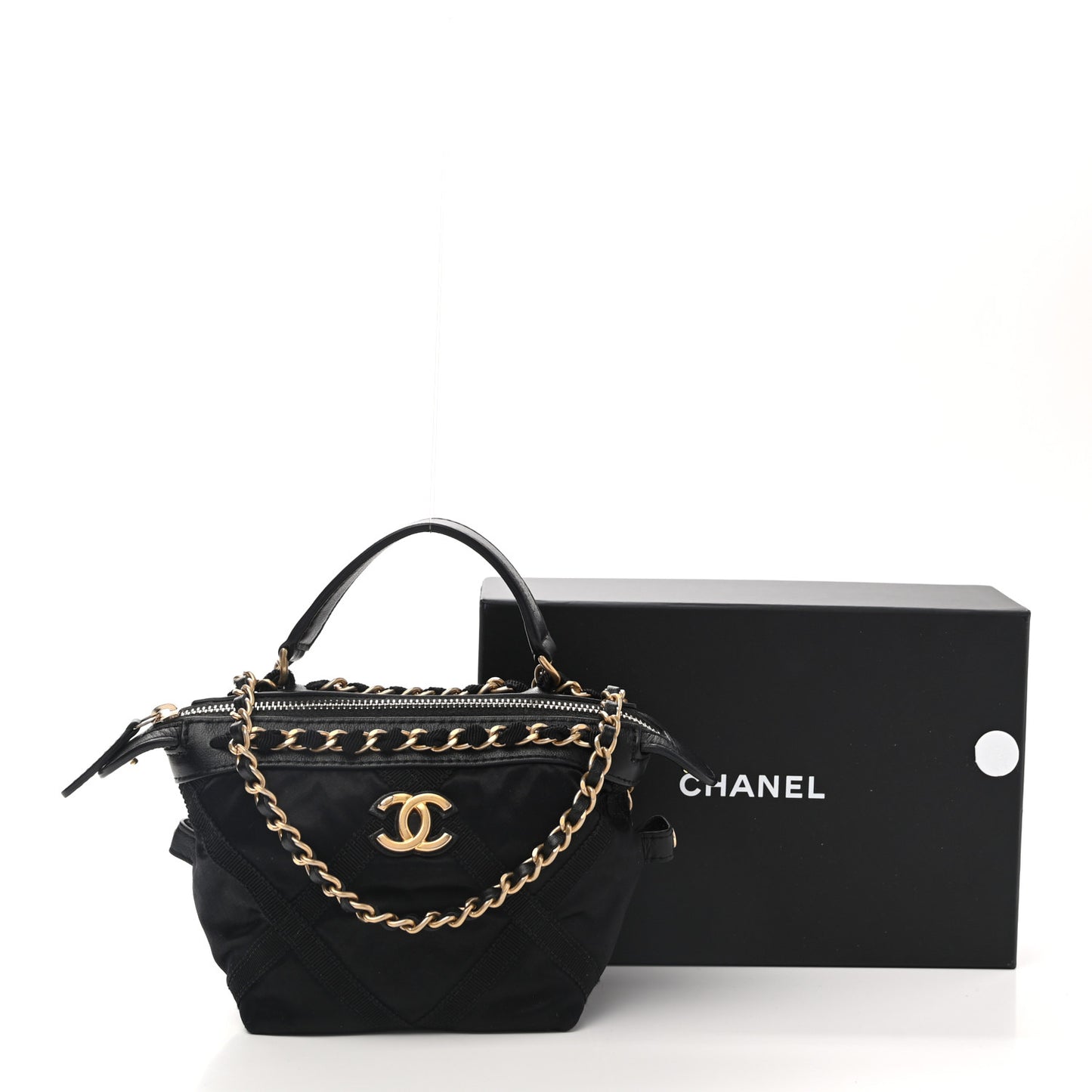 Nylon Grosgrain Quilted Lifestyle Clutch with Chain Black