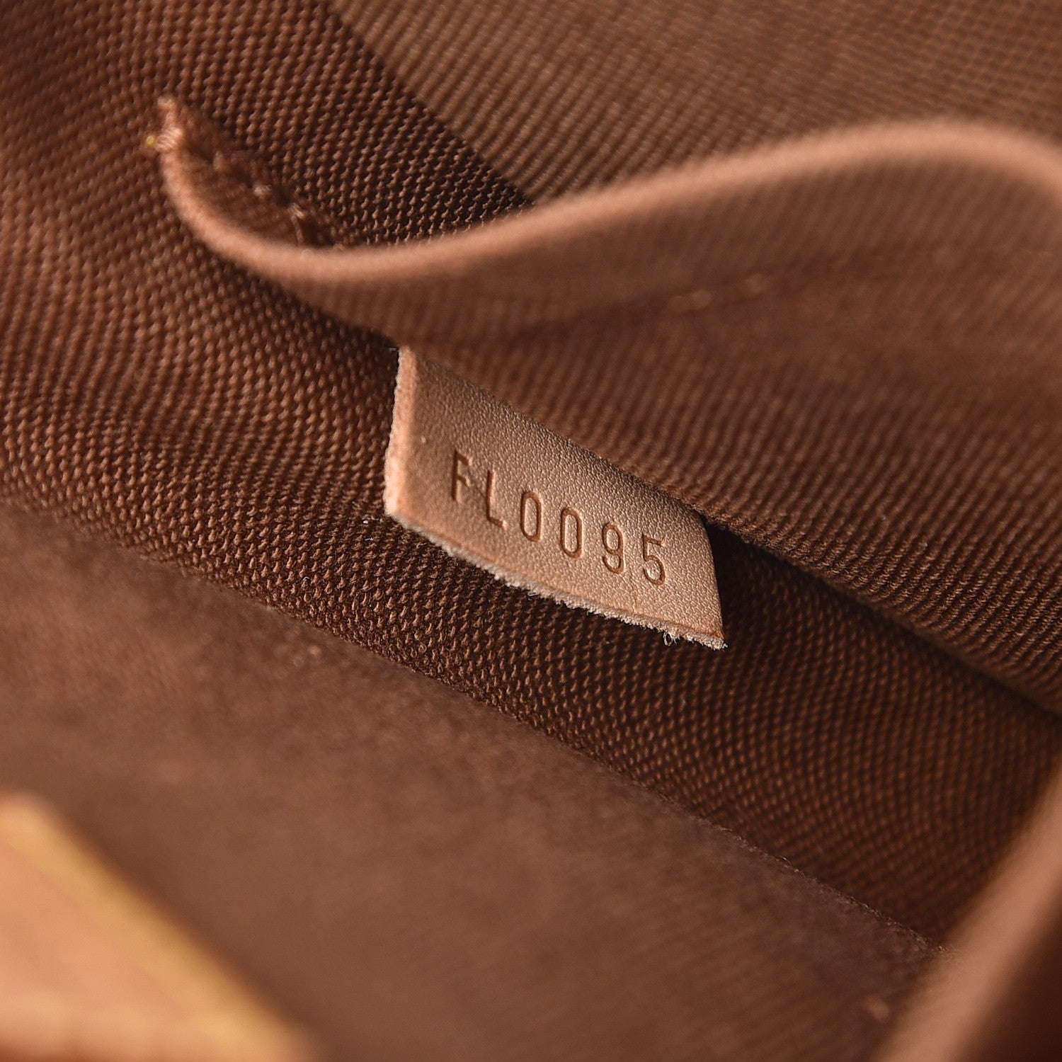 Louis Vuitton Monogram Popincourt Haut 7 of 10