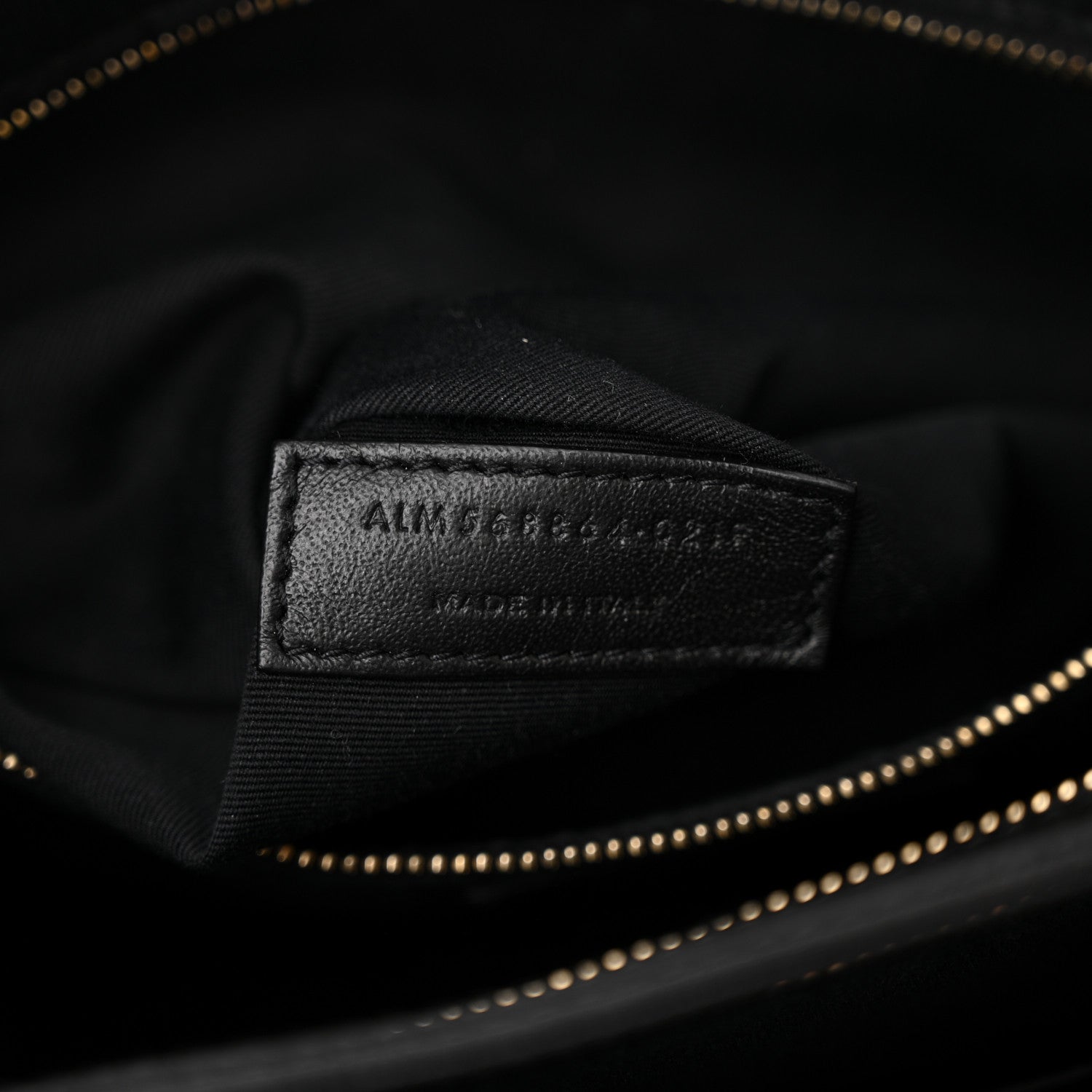 Saint Laurent Grain de Poudre Matelasse Chevron Medium Tribeca Shopping Bag Black 8 of 15