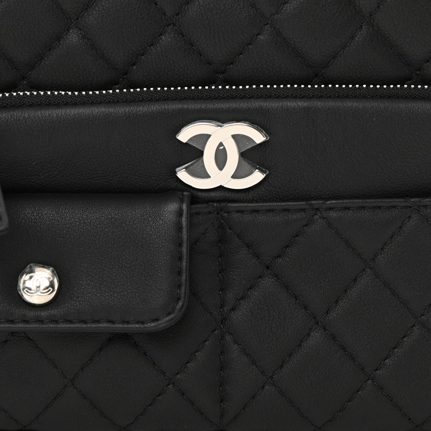 Calfskin Quilted Ultra Pocket Camera Case Black