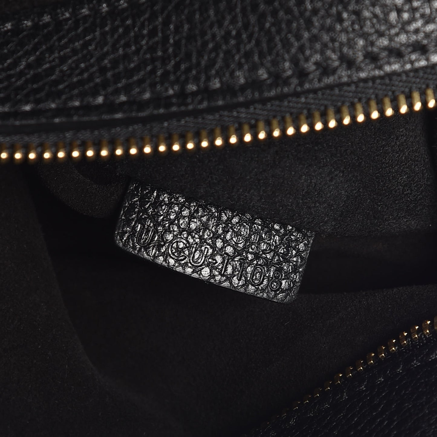 Soft Grained Calfskin Medium Belt Cabas Phantom Black