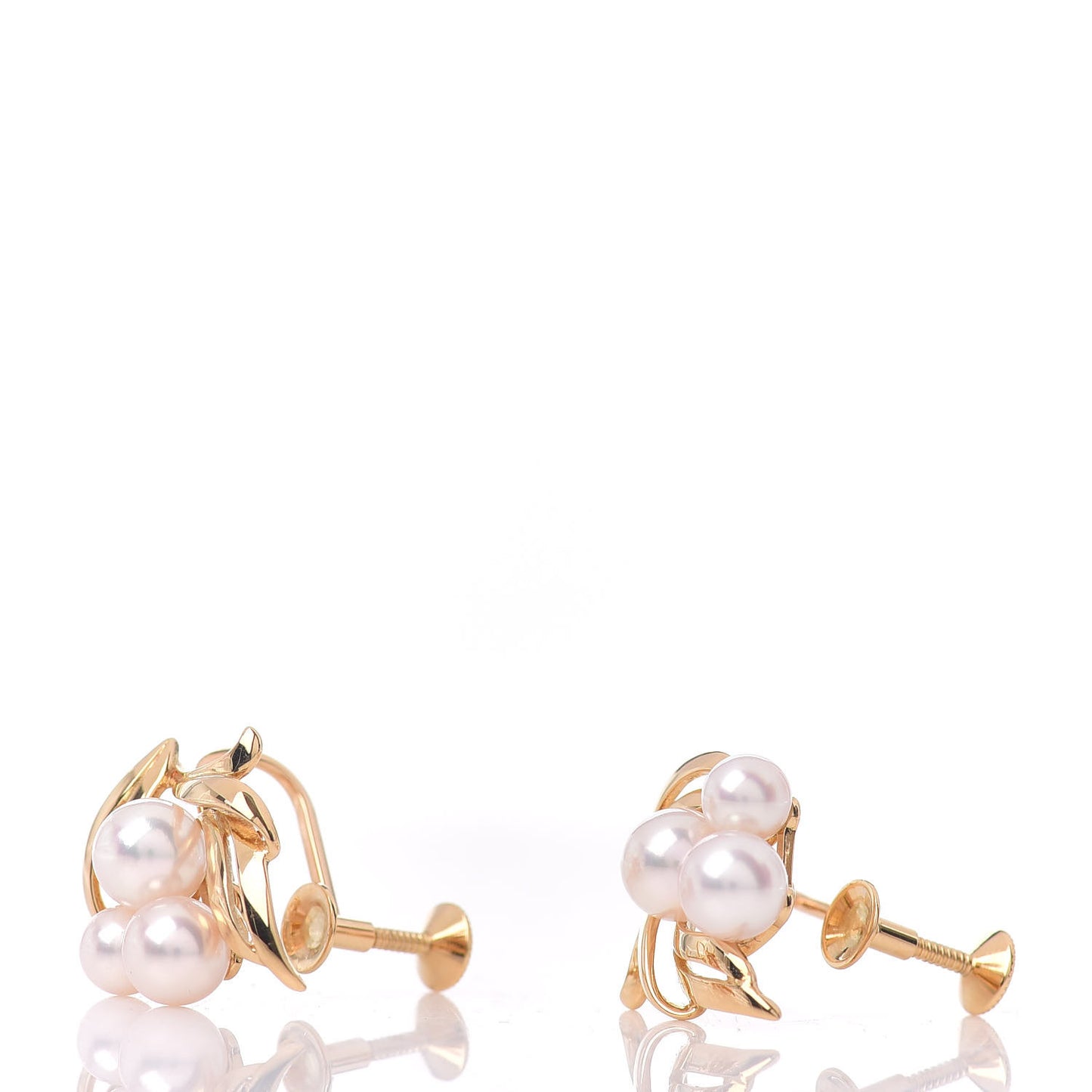 18K Yellow Gold Akoya Pearl 4.5-6mm Screw Back Earrings