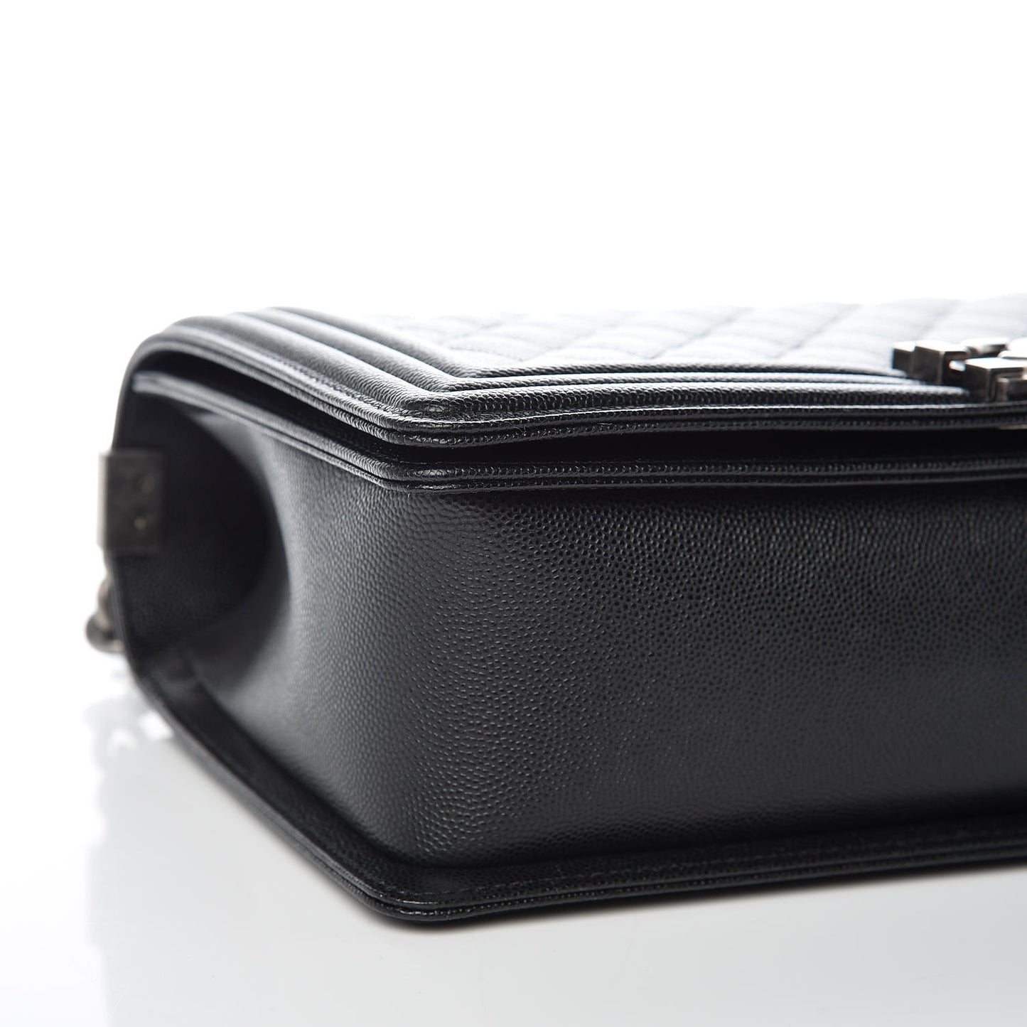 Caviar Quilted New Medium Boy Flap Black