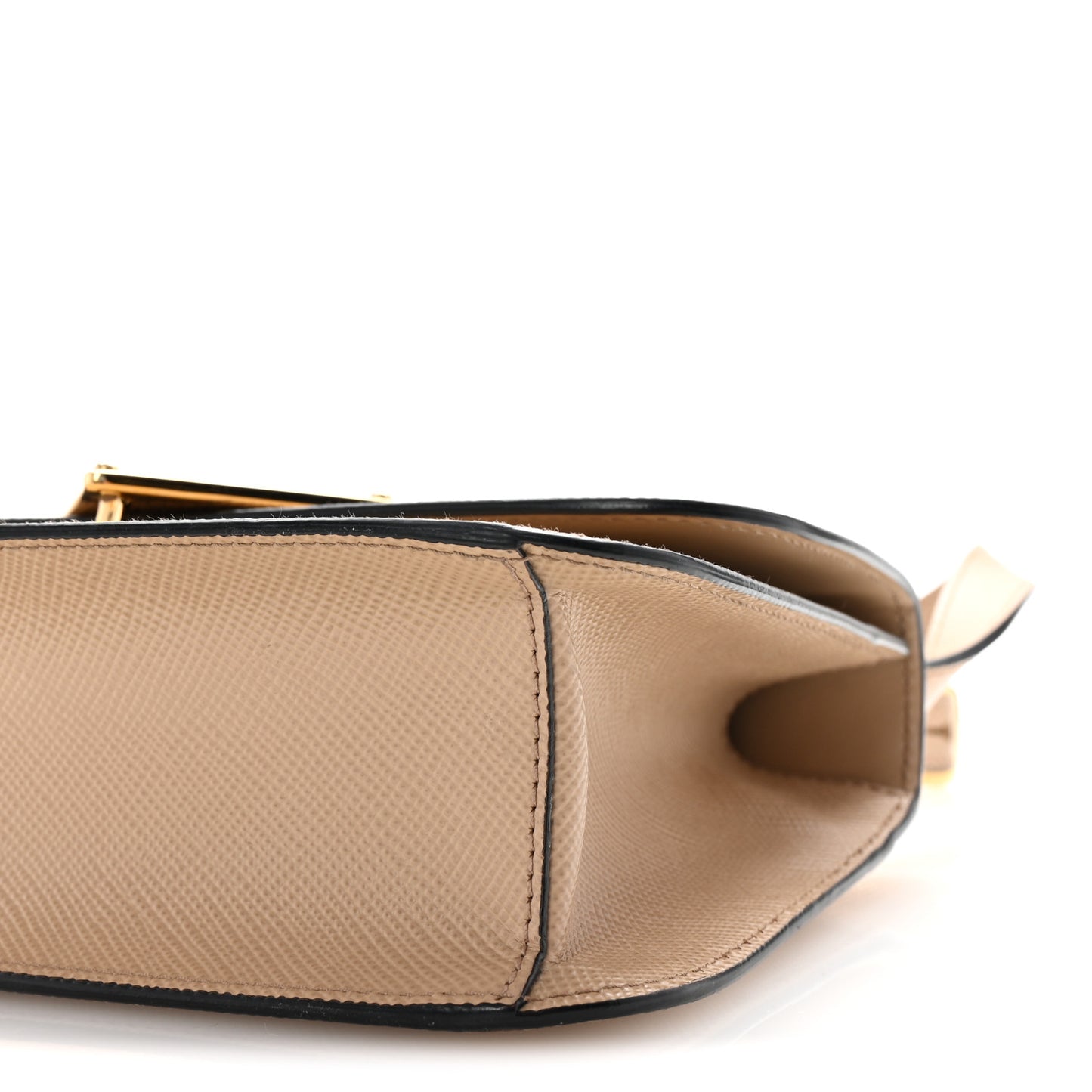 Saffiano Cuir Triangle Embleme Flap Shoulder Bag Sabbia