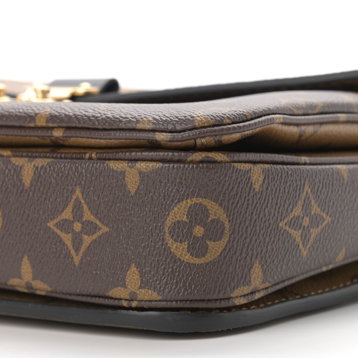 Reverse Monogram Pochette Metis