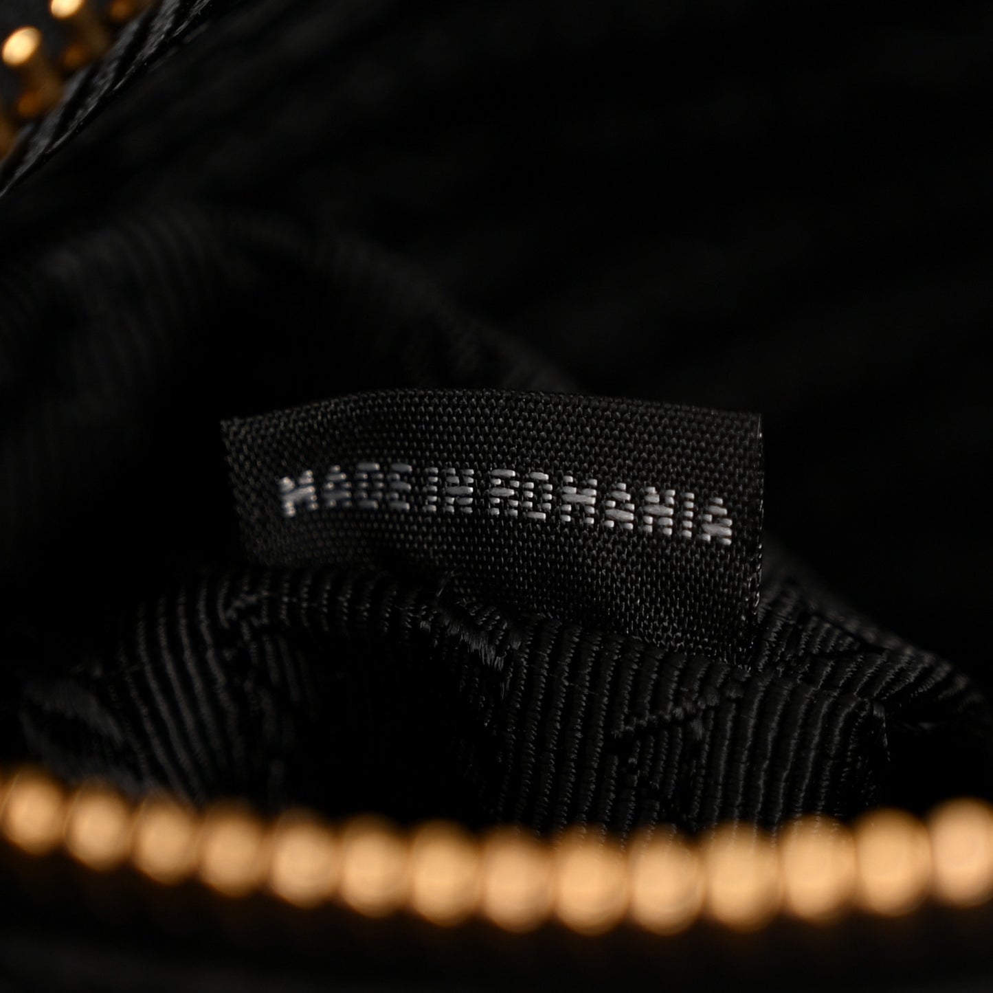 Vitello Daino Pocket Small Tote Black